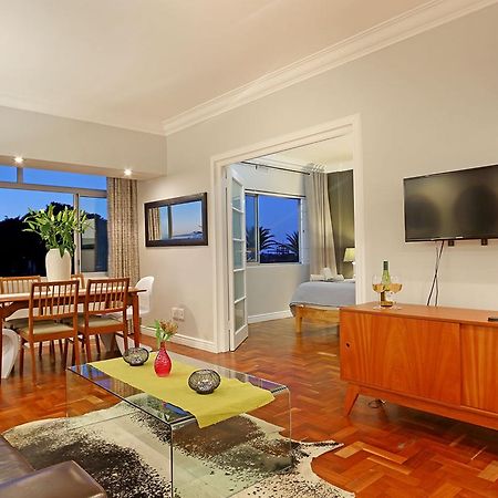 Afribode'S Adenium Beachfront Appartement Kaapstad Buitenkant foto