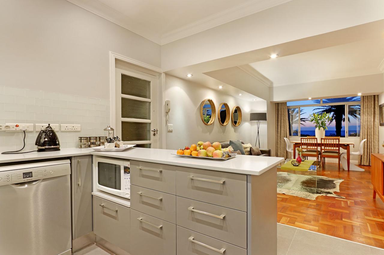 Afribode'S Adenium Beachfront Appartement Kaapstad Buitenkant foto
