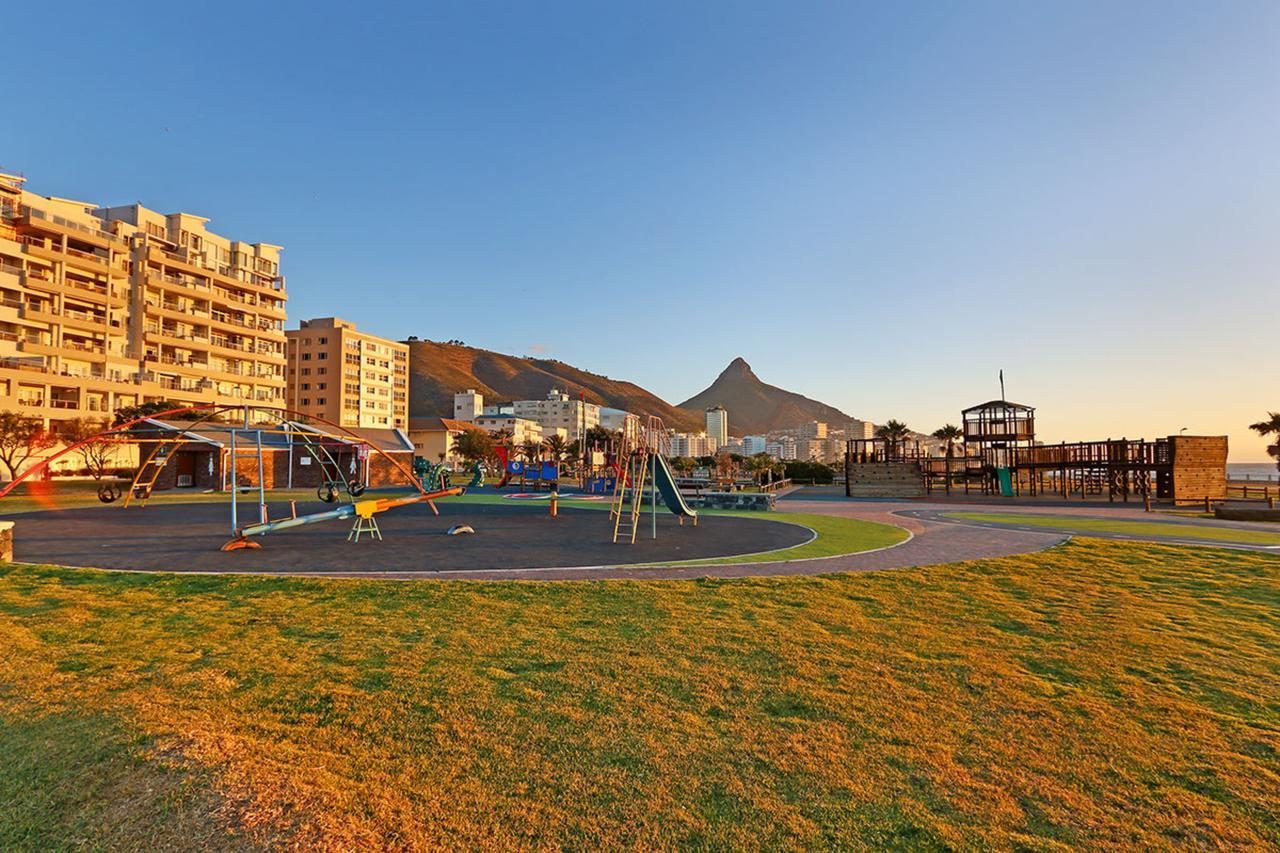 Afribode'S Adenium Beachfront Appartement Kaapstad Buitenkant foto